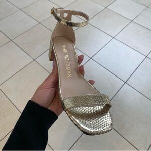 Stuart Weitzman nudistcurve 35 block sandal